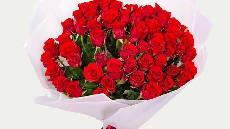 350+ Bouquet Pick Up Lines: Funny, Cute & Romantic